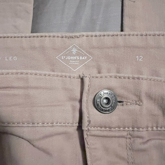 Women’s Pink Jeans - Picture 3 of 3